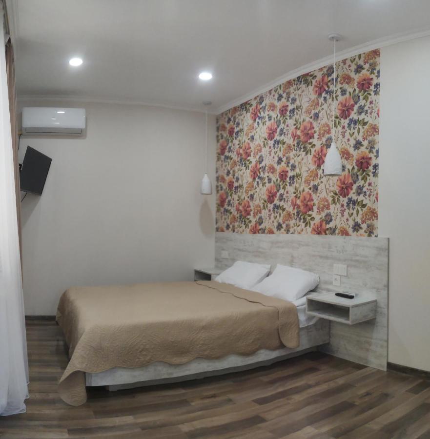 Akaki'S Guesthouse Borjomi Ngoại thất bức ảnh