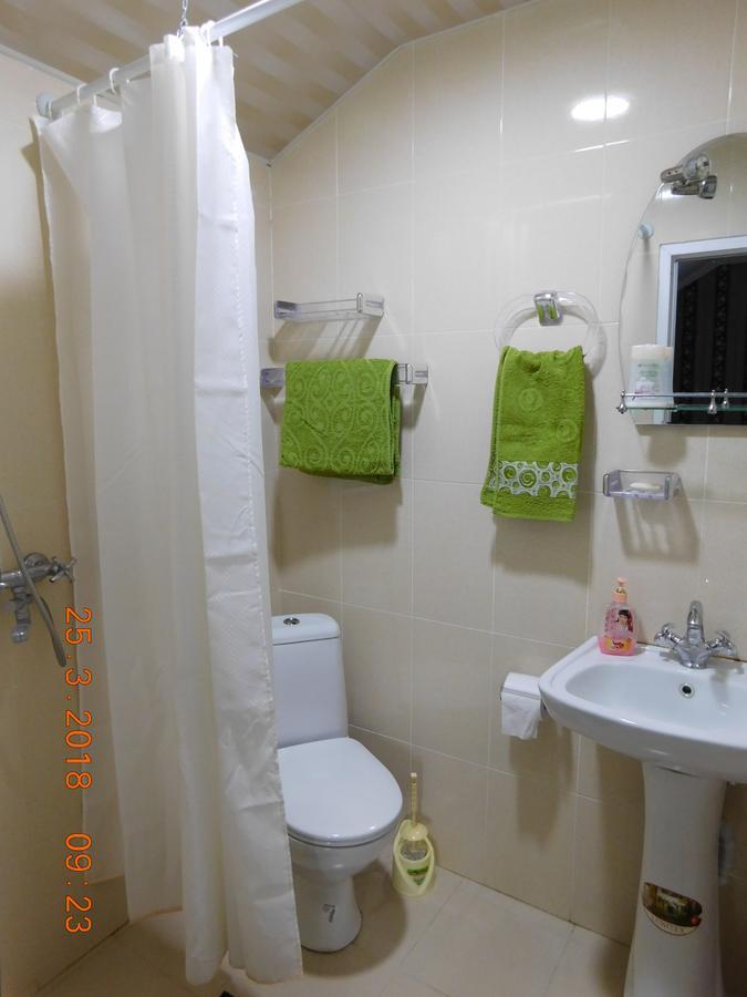 Akaki'S Guesthouse Borjomi Ngoại thất bức ảnh