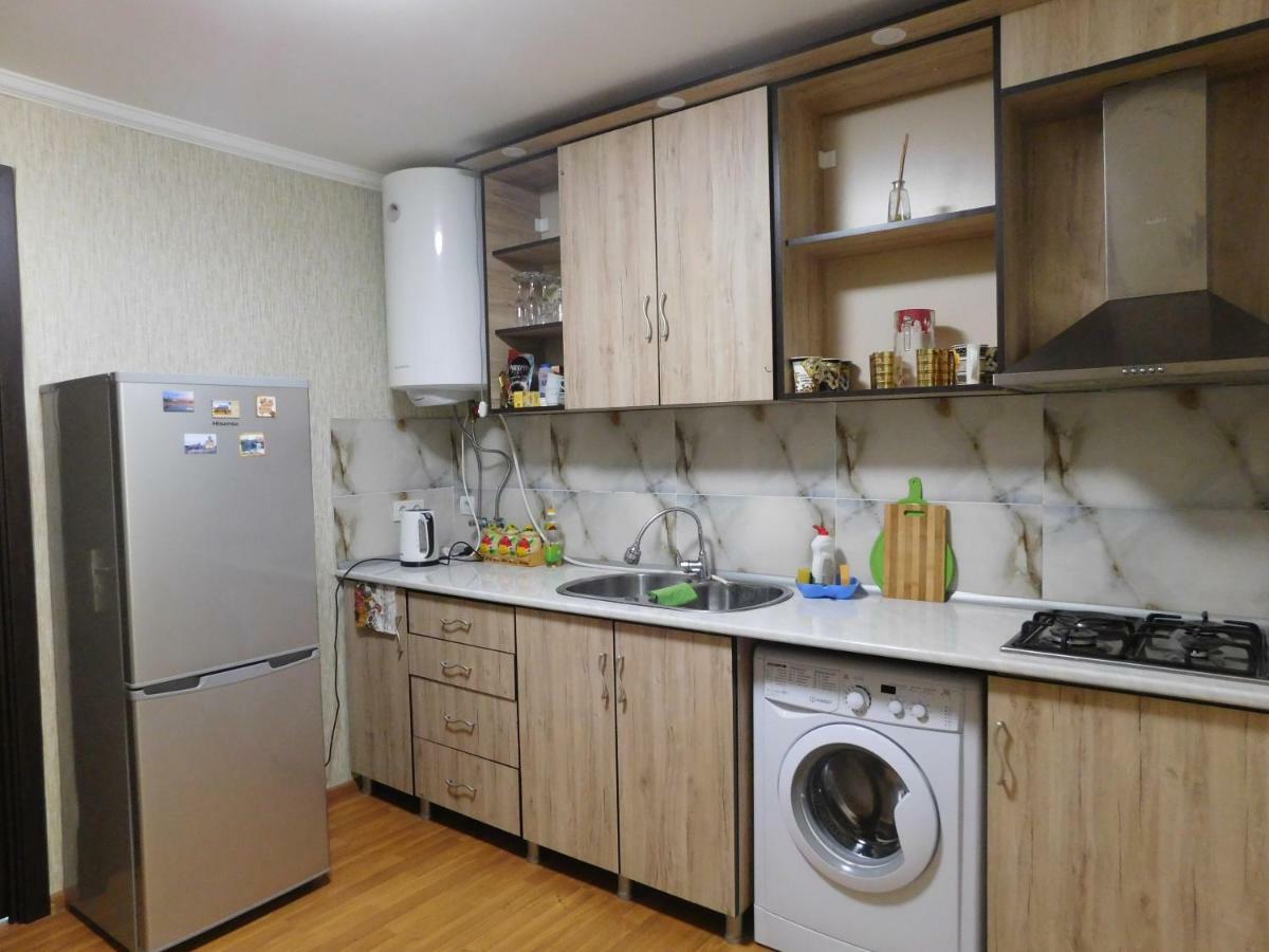 Akaki'S Guesthouse Borjomi Ngoại thất bức ảnh