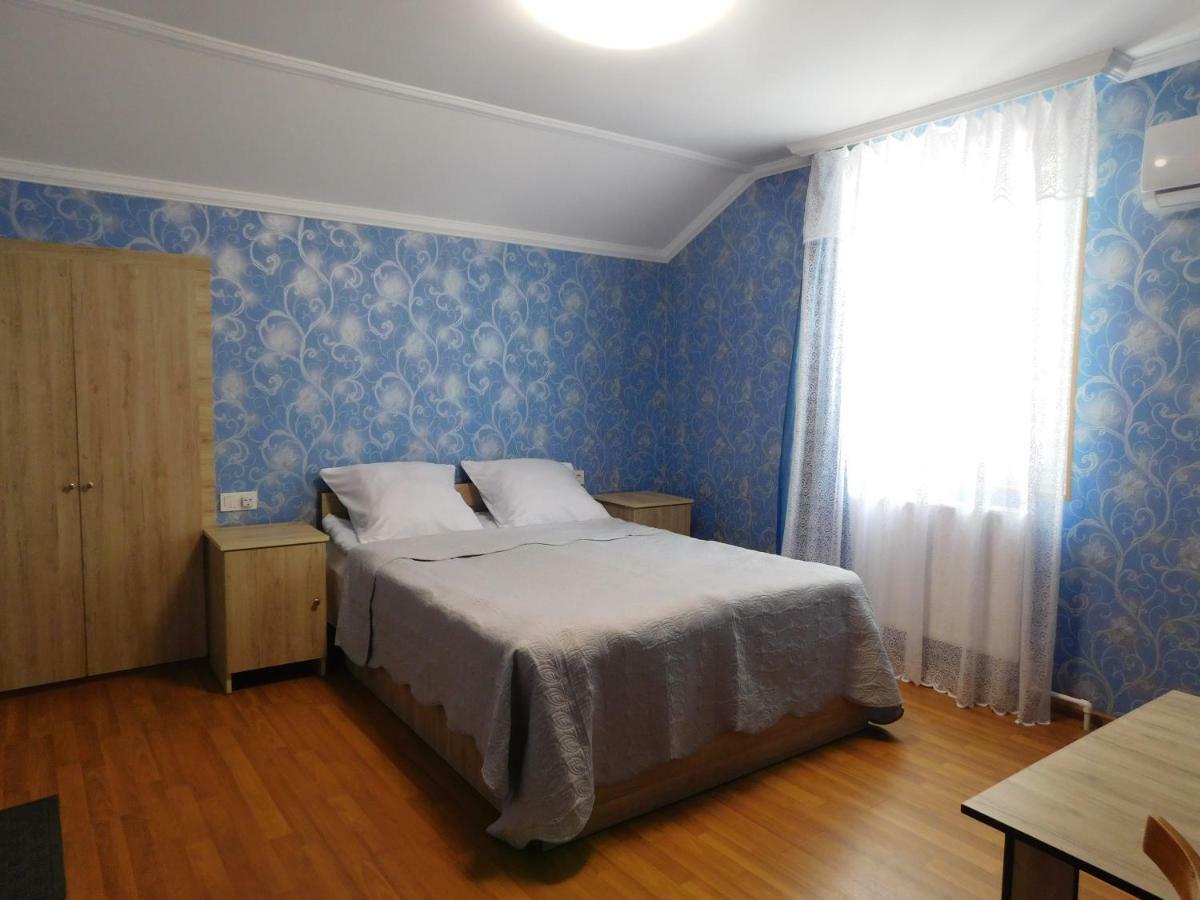 Akaki'S Guesthouse Borjomi Ngoại thất bức ảnh